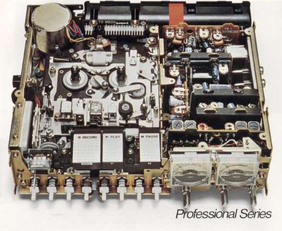 Technics RS-686DS internal view