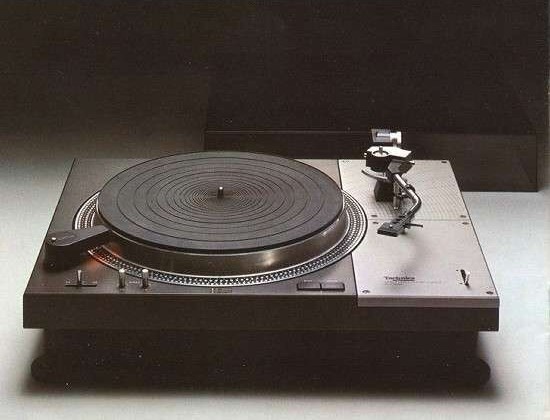 Technics SL-1100A