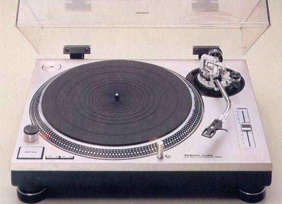 Technics SL-1200MK2