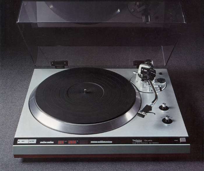 Technics SL-1300MK2