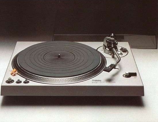 Technics SL-1700