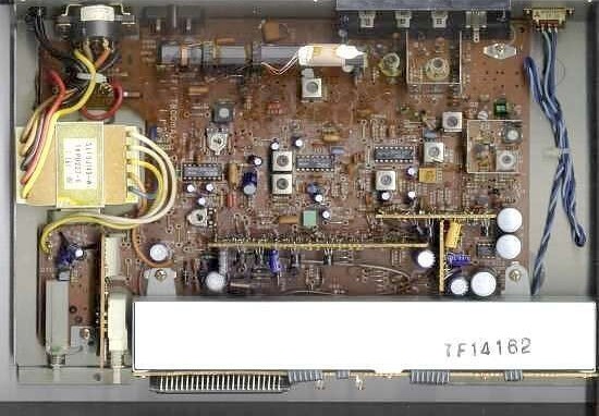 Technics ST-C04 internal view