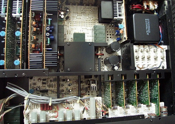 Technics SU-A4 internal view
